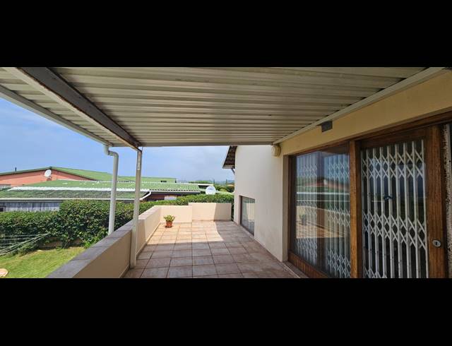 4 BEDROOM HOUSE FOR SALE IN MANABA BEACH